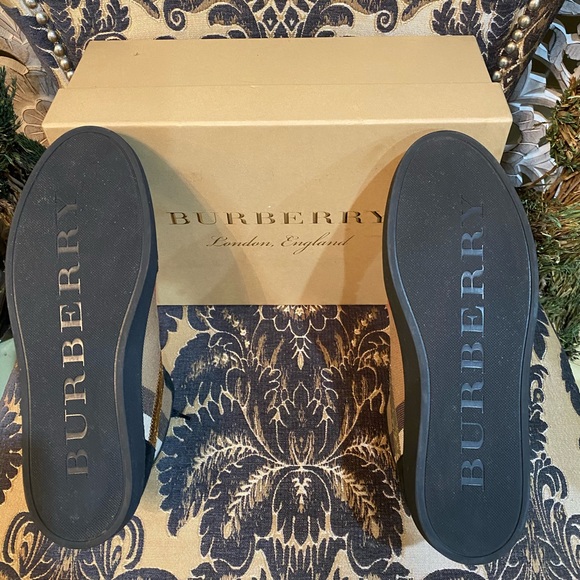 Burberry sneakers - Picture 3 of 6